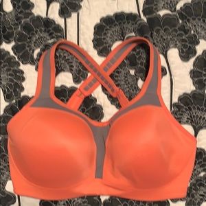 Wacoal Sports Bra 34DDD